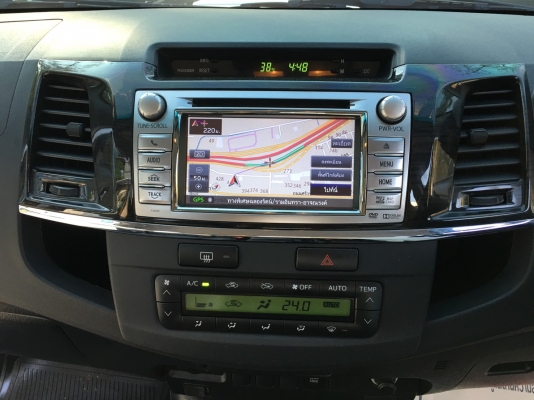 toyota fortuner 2.5 v ปี 2015 สีขาว รถมือเดียวออฟชั่นครบ ไมล์ 35xxx toyota fortuner 2.5 v ปี 2015 สีขาว รถมือเดียวออฟชั่นครบ ไมล์ 35xxx