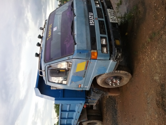 รถดั้ม อีซูซุ 115 NPR