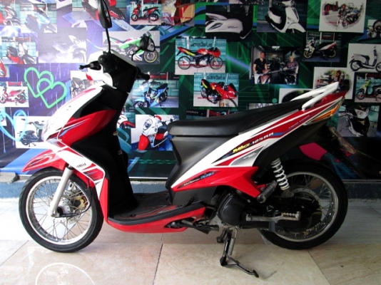 mio125 RR  สีแดงขาว เครื่องยนต์ 125 cc. ระบบคาบูร์ รถเครื่องดี แถม 3 รายการ