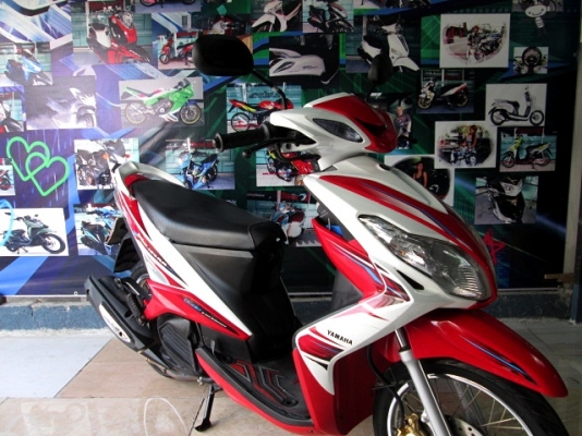 mio125 RR  สีแดงขาว เครื่องยนต์ 125 cc. ระบบคาบูร์ รถเครื่องดี แถม 3 รายการ