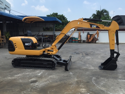 รถขุด Mitsubishi MM35T มือสองนำเข้าจากญี่ปุ่น ทำสีใหม่