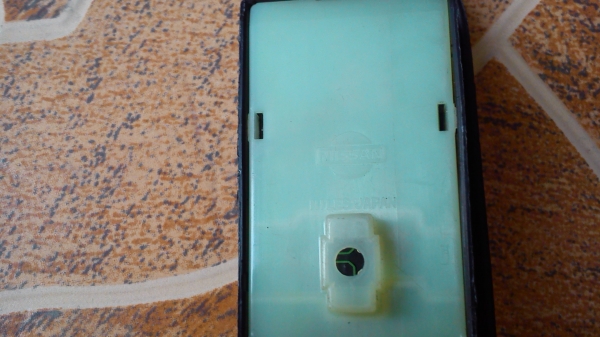 สวิตช์ควบคุมกระจกฝั่งขวา NISSAN PRIMERA SUNNY B14 สวิตช์ควบคุมกระจกฝั่งขวา NISSAN PRIMERA SUNNY B14