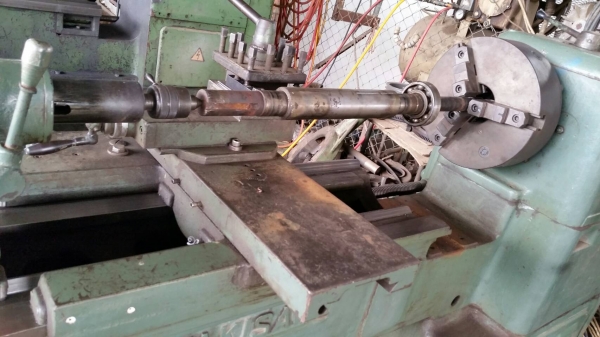 แท่นกลึงTAKISAWA TYPE TAL-8  8ฟุต สภาพดี พร้อมใช้งาน ขายเพราะมีหลายตัวเกินการใช้งาน