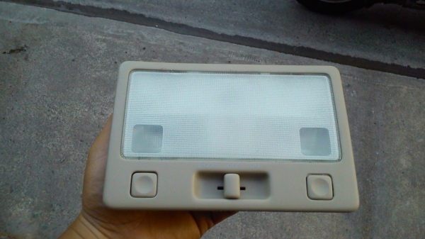 ไฟส่องแผนที่ตัวใหญ่ ของรถ TOYOTA ไฟส่องแผนที่ตัวใหญ่ ของรถ TOYOTA