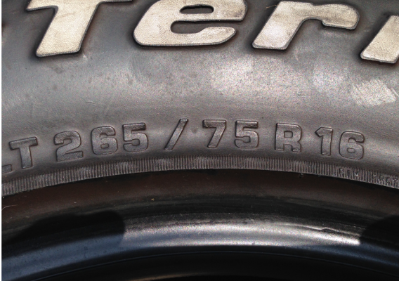 ยาง BF Goodrich 265 75 16 สิ้นปี12 ดอกสวย พร้อมใช้งาน ราคาไม่แพง