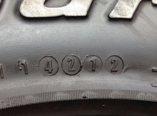 ยาง BF Goodrich 265 75 16 สิ้นปี12 ดอกสวย พร้อมใช้งาน ราคาไม่แพง