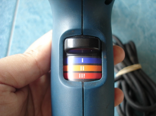 ที่เป่าลมร้อน Bosch made in Romania มือสองสภาพดี ที่เป่าลมร้อน Bosch made in Romania มือสองสภาพดี