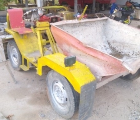 ขายด่วน DUMPER 4 ล้อ บรรทุกปูนโม่ 2 คิว เครื่องยนต์ YANMAR 10 แรง สภาพดีใช้งานบรรทุกหนักได้เลยครับ เกียร์เดินหน้า 1 ถอยหลัง 1 ใช้งานง่ายครับ ช่วงล่างเหล็กอย่างหนาไม่มีผุเลยครับ ราคาต่อรองได้ครับ