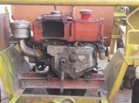 ขายด่วน DUMPER 4 ล้อ บรรทุกปูนโม่ 2 คิว เครื่องยนต์ YANMAR 10 แรง สภาพดีใช้งานบรรทุกหนักได้เลยครับ เกียร์เดินหน้า 1 ถอยหลัง 1 ใช้งานง่ายครับ ช่วงล่างเหล็กอย่างหนาไม่มีผุเลยครับ ราคาต่อรองได้ครับ