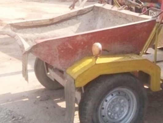 ขายด่วน DUMPER 4 ล้อ บรรทุกปูนโม่ 2 คิว เครื่องยนต์ YANMAR 10 แรง สภาพดีใช้งานบรรทุกหนักได้เลยครับ เกียร์เดินหน้า 1 ถอยหลัง 1 ใช้งานง่ายครับ ช่วงล่างเหล็กอย่างหนาไม่มีผุเลยครับ ราคาต่อรองได้ครับ