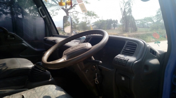 หกล้อ อีซูชุ NPR135ปี49ช่วงยาว5ม สภาพดีสวยบางเดิมพร้อมใช้ ทะเบียนพร้อมโอน ราคา 455,000บ ครับท่าน หกล้อ อีซูชุ NPR135ปี49ช่วงยาว5ม สภาพดีสวยบางเดิมพร้อมใช้ ทะเบียนพร้อมโอน ราคา 455,000บ ครับท่าน