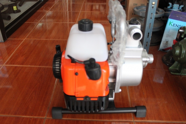 ขาย เครื่องสูฐน้ำพกพาได้ ขนาด 1" ขาย เครื่องสูฐน้ำพกพาได้ ขนาด 1"