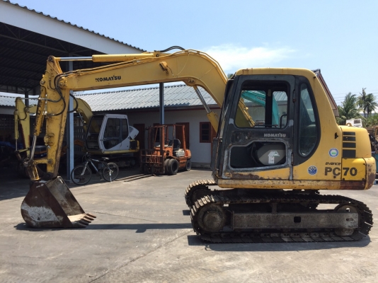 รถขุด Komatsu PC70-7 มือสอง นำเข้าจากญี่ปุ่น สภาพพร้อมใช้งาน