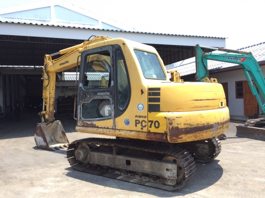รถขุด Komatsu PC70-7 มือสอง นำเข้าจากญี่ปุ่น สภาพพร้อมใช้งาน
