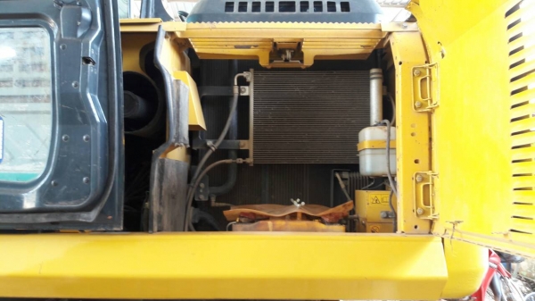 KOMATSU PC 160-8 ราคา1,600,000บาท รุ่นใหม่พร้อมไช้งาน มีใครสนใจหาซื้อติดต่อสุขุมตรัง0872836792 KOMATSU PC 160-8 ราคา1,600,000บาท รุ่นใหม่พร้อมไช้งาน มีใครสนใจหาซื้อติดต่อสุขุมตรัง0872836792
