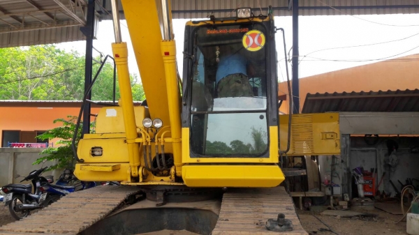 KOMATSU PC 160-8 ราคา1,600,000บาท รุ่นใหม่พร้อมไช้งาน มีใครสนใจหาซื้อติดต่อสุขุมตรัง0872836792 KOMATSU PC 160-8 ราคา1,600,000บาท รุ่นใหม่พร้อมไช้งาน มีใครสนใจหาซื้อติดต่อสุขุมตรัง0872836792