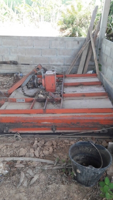 ขาย7จาน จานละ30,000บาท เครื่องตัดหญ้า30,000บาท รวมสองชุด60,000บาทมีใครสนใจหาซื้อติดต่อสุขุมตรัง0872836792