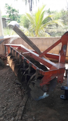 ขาย7จาน จานละ30,000บาท เครื่องตัดหญ้า30,000บาท รวมสองชุด60,000บาทมีใครสนใจหาซื้อติดต่อสุขุมตรัง0872836792