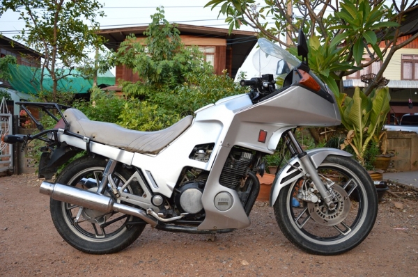 Yamaha XJ750 ทะเบียนแท้ Yamaha XJ750 ทะเบียนแท้