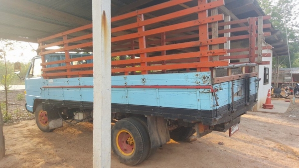 ขาย6ล้อบรรทุก อีซูซุNKR110 กระบะยาว4.30 มีคอกแผงข้างเสริม แชชซีสวย เอกสารเล่มเบียนพร้อมโอน ขาย6ล้อบรรทุก อีซูซุNKR110 กระบะยาว4.30 มีคอกแผงข้างเสริม แชชซีสวย เอกสารเล่มเบียนพร้อมโอน