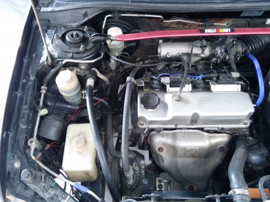 แยกขายอะไหล่ในห้องเครื่อง Cedia Auto