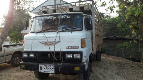 ขาย6ล้อHINO KM545 ยาว5เมตร เครื่องWO4D117 สภาพพร้อมใช้งาน เครื่องดี
