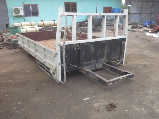 ขายต่อหลูดมัดจำ กระบะเหล็ก6ล้อNPRยาว3.70ม