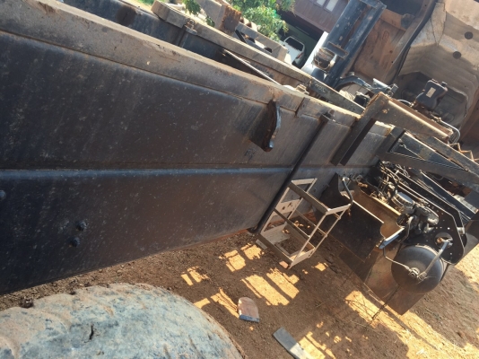 MITSUBISHI. FN527M A. ดั้มทะเบียนพร้อม MITSUBISHI. FN527M A. ดั้มทะเบียนพร้อม