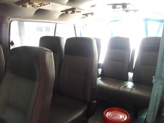 รถตู้สภาพพร้อมใช้งาน