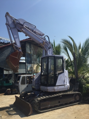 ขายรถขุด SUMITOMO SH 75U เก่าญี่ปุ่น ใช้งานมาแค่ 3000 กว่าชั่วโมง สภาพสวยมากๆค่ะ เดิมๆๆ  สภาพดี  ราคาไม่แพง   สนใจโทร 089-7462641  เจ๊สุวรรณี ...