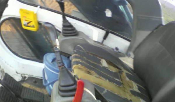 ขายรถขุดแบ็คโค KOBELCO SK200มาร์คไฟว์ ธรรมดาไฟฟ้าครบ เอกสารเล่มทะเบียน เอวแน่นช่วงล่างดี จัดไฟแนนซ์ได้330,000 ขายรถขุดแบ็คโค KOBELCO SK200มาร์คไฟว์ ธรรมดาไฟฟ้าครบ เอกสารเล่มทะเบียน เอวแน่นช่วงล่างดี จัดไฟแนนซ์ได้330,000