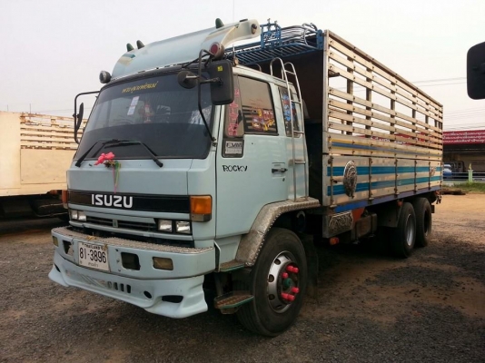 ขายร็อกกี้7.20เมตร เครื่อง195แรง พาวเวอร์ ทิฟฟี่ รถสวยสภาพดี เอกสารพร้อมโอน  สนใจโทร 090-8588220คุณนะ 093-3258446คุณบิว หรือเข้าดูสินค้าอื่นๆได้ที่ www.truck.in.th/498 หรือเพจFacebook ณรงค์ ซื้อขายรถมือสอง (เว็บไซต์ส่วนตัว) หรือFacebook คุณนะ รถบรรทุก