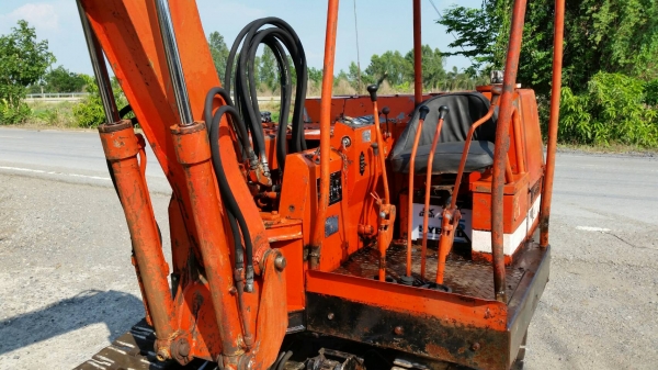 ขายด่วนรถเเม็คโครIHI IS27แทคเหล็กเทียบเท่า PC30เคื่องอีซูซู3สูบเก่าญี่ปุ่นแท้รถเพิ่งเข้ามายังไม่เคยใช้งานเมืองไทยเลย