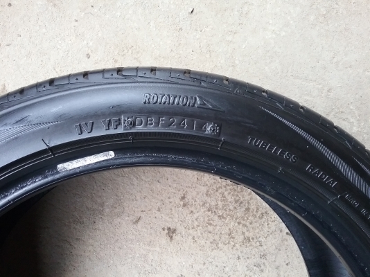 ยางBRIDGESTONE รุ่น MY-02  195 45R16 ลงพื้นปลายปี2014สภาพสวยมากๆ ดอกเยอะมากหาอยู่รีบเลยไม่แพง