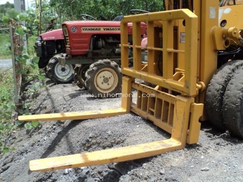 รถยก TCM   FD25Z4 รหัสสินค้า : 12000586  ติดต่อ Tel.086-8150487  www.nihonmono.com