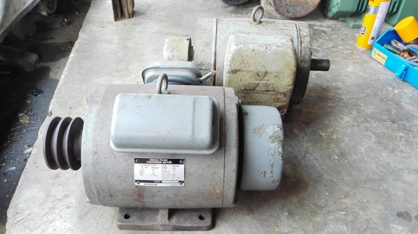 Sell> มอเตอร์ Mitsubishi &amp; Hitachi ขนาด 3 HP. 220V. 2 สายไฟบ้าน รุ่นหนัก ตัวเจแปน วิ่งนิ่มพร้อมใช้มาเทสก่อนได้!! (มาอย่างละลูก!!)