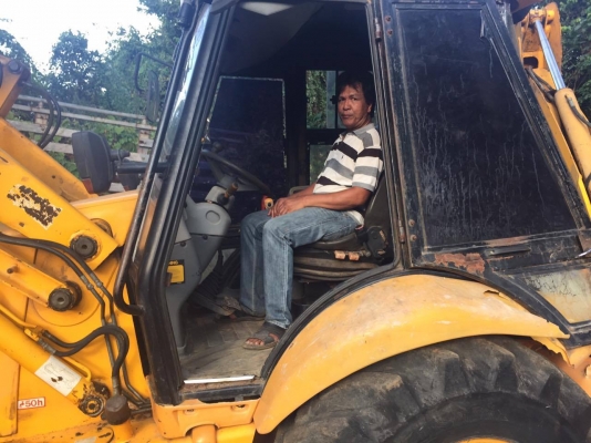 ขาย JCB. 3 Cx.  ชัวโมง. 3000 กว่า รถพร้อมใช้งาน รถอยู่หาดไหญ่.  พร้อมเล่มทะเบียน