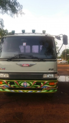 ขายด่วน รถ 6 ล้อ HINO FF3H 195 แรงม้า ,5.50 เมตร