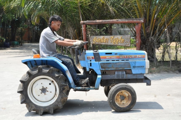 ขายรถไถMITSUBISHI15แรงสภาพสวยเดิมญี่ปุ่นไม่เคยใช้ในไทย 39,000 เท่านั้น!!