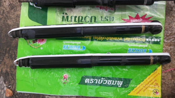 ขายโช๊คเดิมฟอร์จูนเนอ หน้า-หลัง  สปริงหลัง  ทั้งชุดราคา  3500 บาท อยุ่พระราม2ซอย50  โทร 0944822294 โรจน์.....รุปไม่ขึ้น ไอดีไลน์  Tomjung2525