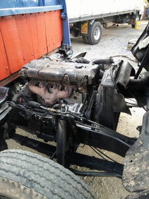 ขายหกล้อ NPR66Lเครื่อง4HG1 130แรงม้า ยางดีทุกเส้น กระจกไฟฟ้า พวงมาลัยพาวเวอร์ กระบะยาว4.30เมตร เครื่องคัสซีดี ทะเบียนพร้อมโอน