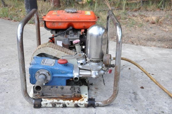 ขายเครื่องฉีดน้ำแรงดันสูงKUBOTA พร้อมปั้ม-สายร้อยกว่าเมตร สวยเดิมจากญี่ปุ่นยังไม่เคยใช้ในไทย 9,900เท่านั้น