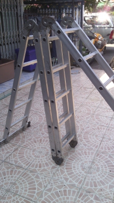 บันไดพับอลูมิเนียม สภาพดี บันไดพับอลูมิเนียม สภาพดี