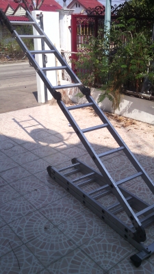 บันไดพับอลูมิเนียม สภาพดี บันไดพับอลูมิเนียม สภาพดี
