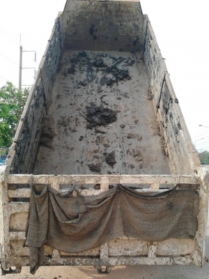 ขายกะบะเหล็ก 10 ล้อดั้ม สภาพดี สีไม่สวย (ถอดลงจาก มิตซูไอ้หลง) ยาว6ม.พร้อม กระบอกดั้มและอุปกรณ์ ราคา95,000 บาท ศุภากร 081-1903107, 081-4252943