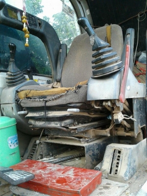 ขายรถขุดแบ็คโค SK200-5มาร์คไฟว์ธรรมดา ไฟฟ้าเต็มเก่านอกเอกสารเล่มทะเบียน ช่วงล่างดีทำงานเร็ว บูมสวย แอร์เย็น ขายรถขุดแบ็คโค SK200-5มาร์คไฟว์ธรรมดา ไฟฟ้าเต็มเก่านอกเอกสารเล่มทะเบียน ช่วงล่างดีทำงานเร็ว บูมสวย แอร์เย็น