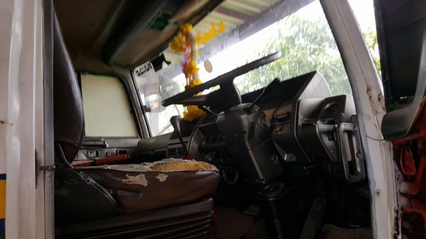 ขาย10ล้อ1เพลาFH HINO185 HO7C หางลาก200 แชชซีสวยช่วงล่างใหญ่ เครื่องแน่น เอกสารเล่มทะเบียนครบ ขาย10ล้อ1เพลาFH HINO185 HO7C หางลาก200 แชชซีสวยช่วงล่างใหญ่ เครื่องแน่น เอกสารเล่มทะเบียนครบ