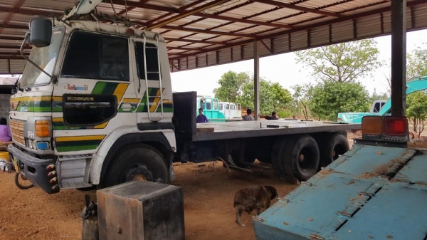 ขาย10ล้อ1เพลาFH HINO185 HO7C หางลาก200 แชชซีสวยช่วงล่างใหญ่ เครื่องแน่น เอกสารเล่มทะเบียนครบ ขาย10ล้อ1เพลาFH HINO185 HO7C หางลาก200 แชชซีสวยช่วงล่างใหญ่ เครื่องแน่น เอกสารเล่มทะเบียนครบ