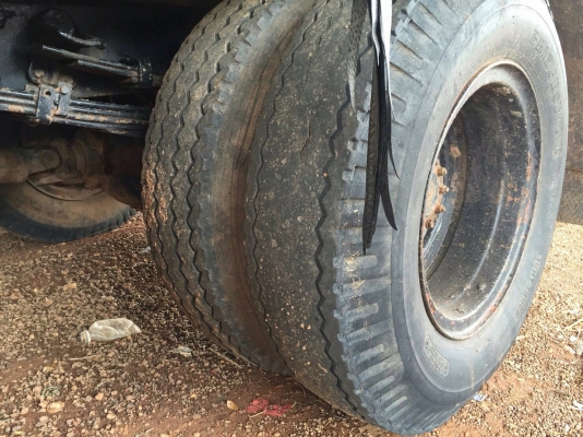 ขายรถหกล้อ Hino FB112 เครื่อง wo4d 117 แรง ปี 30 กระบะช่วงยาว 4.20 เมตร ท้ายเดิม 5 น็อต หน้าหลัง ทะเบียนพร้อม