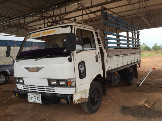 ขายรถหกล้อ Hino FB112 เครื่อง wo4d 117 แรง ปี 30 กระบะช่วงยาว 4.20 เมตร ท้ายเดิม 5 น็อต หน้าหลัง ทะเบียนพร้อม